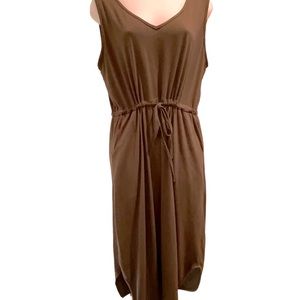 Hount Dress Olive Green Vneck Sleeveless Drawstring Waist High Side Slits Large